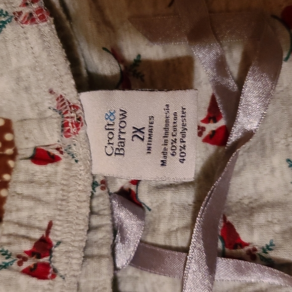 Christmas themed Women's Plus Long Sleeve with pants Fleece like Pajama Set - Picture 4 of 4